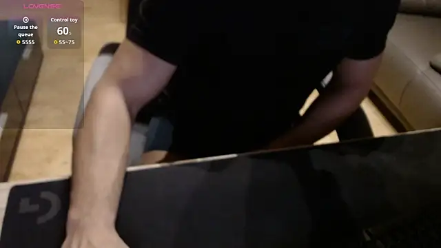 Snapshot of sensualman90 chatting on 8, 2, 2026 sensualman90 online show from 8, 2, 2026