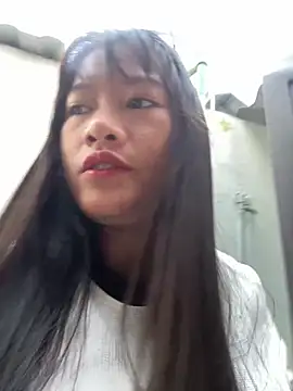 Snapshot of Suni-ii chatting on 11, 4, 2026 Suni-ii online show from 11, 4, 2026