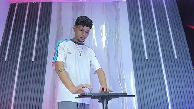 Snapshot of Lucas_hot_20 chatting on 26, 2, 2026 Lucas hot 20 online show from 26, 2, 2026