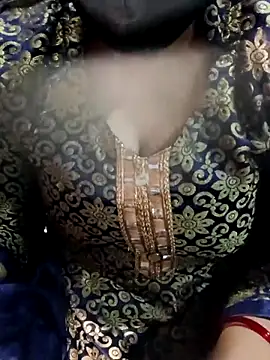 Snapshot of 01Roshani chatting on 8, 2, 2026 01Roshani online show from 8, 2, 2026