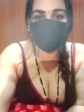 Snapshot of 01Roshani chatting on 13, 2, 2026 01Roshani online show from 13, 2, 2026