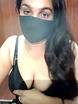 Snapshot of 01Roshani chatting on 23, 2, 2026 01Roshani online show from 23, 2, 2026