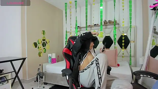 julian xx online show from 6, 3, 2026