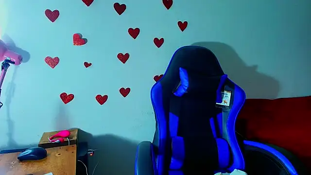 Snapshot of honeyluxe_ chatting on 15, 2, 2026 honeyluxe online show from 15, 2, 2026