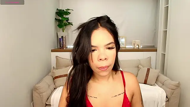 Bruna Ferrazz online show from 2, 2, 2026