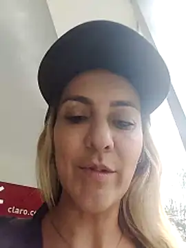 Snapshot of Monita_Med chatting on 18, 4, 2026 Monita Med online show from 18, 4, 2026