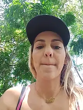 Snapshot of Monita_Med chatting on 24, 5, 2026 Monita Med online show from 24, 5, 2026