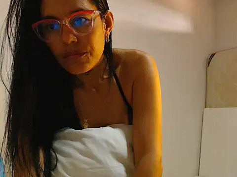 Elizabeth manzon online show from 14, 6, 2026