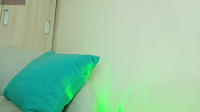 Bunnyvaleeee online show from 6, 3, 2026