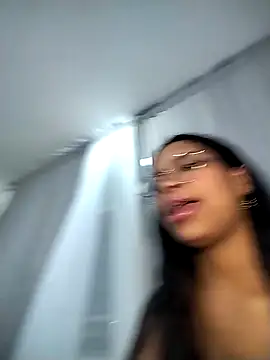 KATALINA SANTANA  online show from 1, 4, 2026