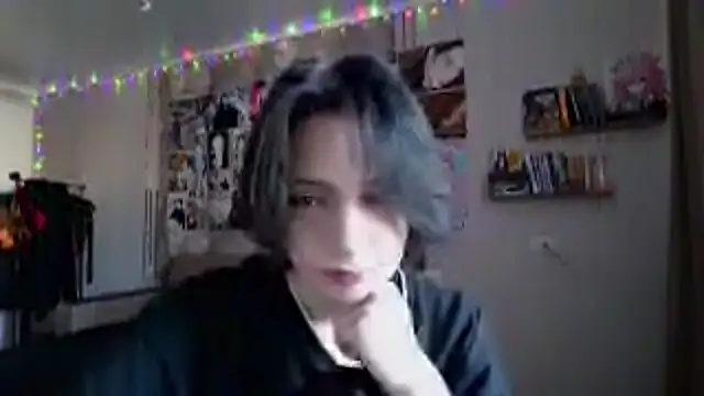 LxayBloom online show from 16, 1, 2026