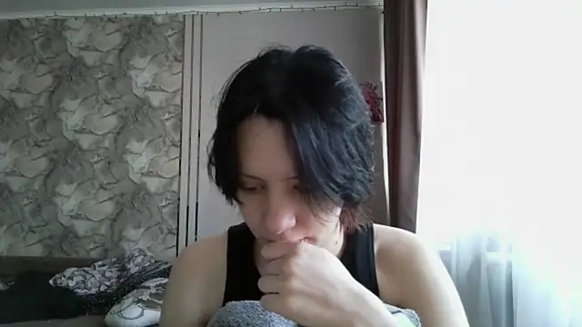 LxayBloom online show from 11, 2, 2026