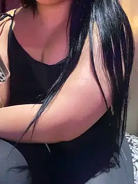 Lina Velvet  online show from 5, 4, 2026