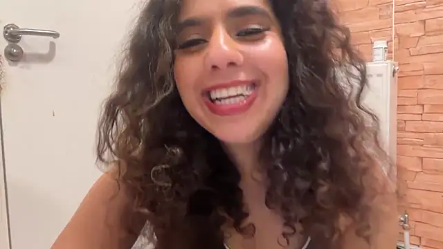 Snapshot of fayfay21@xh chatting on 27, 2, 2026 fayfay21xh online show from 27, 2, 2026