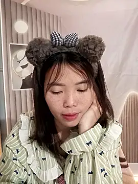 Snapshot of Happy_sweet1 chatting on 12, 1, 2026 Happy sweet1 online show from 12, 1, 2026