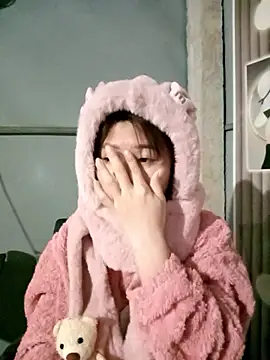 Snapshot of Happy_sweet1 chatting on 13, 1, 2026 Happy sweet1 online show from 13, 1, 2026