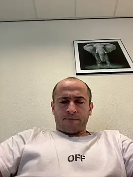 Majestik1 online show from 2, 2, 2026