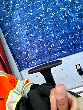 Snapshot of BotanicEntry1 chatting on 6, 3, 2026 BotanicEntry1 online show from 6, 3, 2026