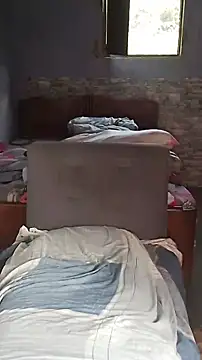 Isabel and Heckler online show from 23, 2, 2026