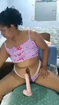 Isabel and Heckler online show from 28, 2, 2026