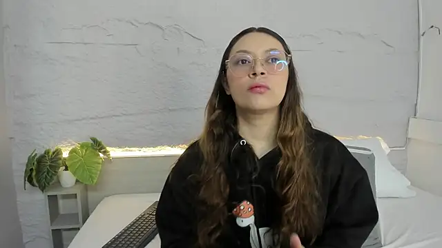 lanna 18  online show from 24, 3, 2026