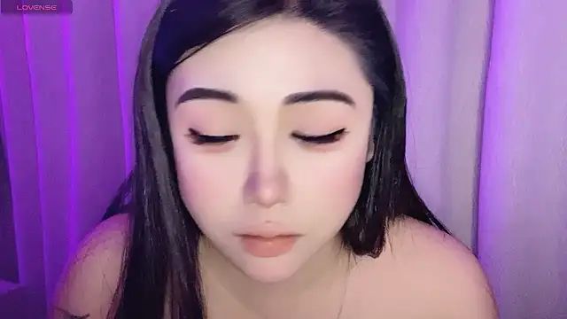 Snapshot of Missqiu-w chatting on 10, 2, 2026 Missqiu-w online show from 10, 2, 2026