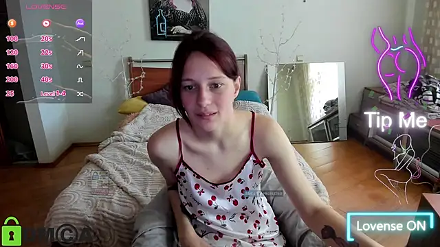 Snapshot of Lily_Viola chatting on 6, 5, 2026 Lily Viola online show from 6, 5, 2026