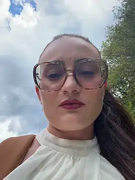 sexyminii online show from 14, 6, 2026