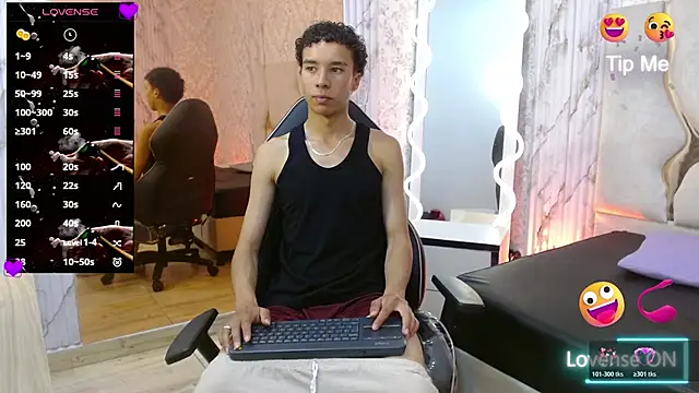 Snapshot of Zayn_tay chatting on 5, 1, 2026 Zayn tay online show from 5, 1, 2026