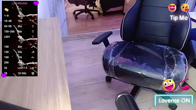 Snapshot of Zayn_tay chatting on 6, 1, 2026 Zayn tay online show from 6, 1, 2026