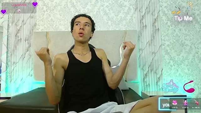 Snapshot of Zayn_tay chatting on 10, 1, 2026 Zayn tay online show from 10, 1, 2026