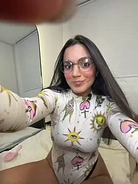 Snapshot of EVA_WILD1 chatting on 3, 3, 2026 EVA WILD1 online show from 3, 3, 2026