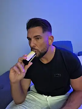 Angelo 33 online show from 9, 2, 2026