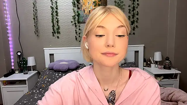 LlsabethHaze online show from 7, 2, 2026