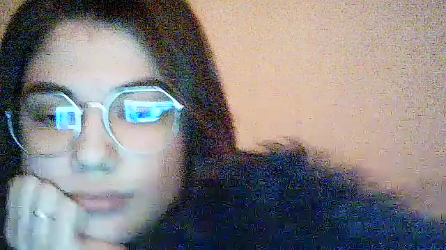 Snapshot of Tenovira chatting on 4, 3, 2026 Tenovira online show from 4, 3, 2026