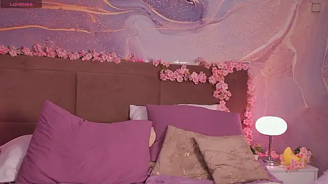 ScarletMarney online show from 8, 2, 2026