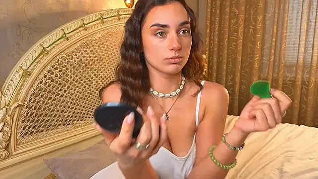 MinnaShummon online show from 11, 1, 2026