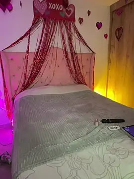 Nina Belle online show from 11, 2, 2026