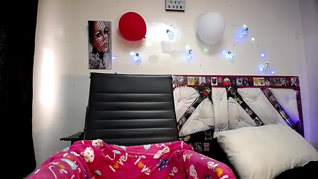 abril onnel online show from 3, 3, 2025