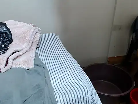 ExtraDoll online show from 27, 2, 2026