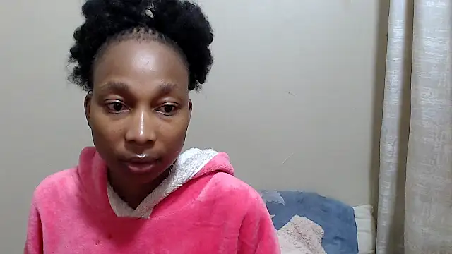 ExtraDoll online show from 15, 4, 2026