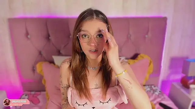 alyy cut3 online show from 16, 4, 2026