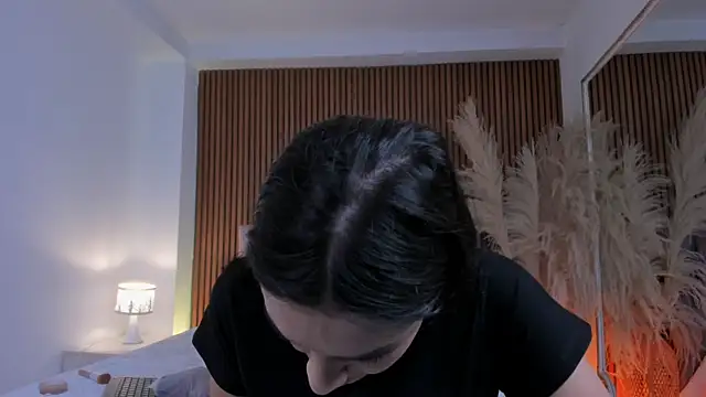 Violett hott  online show from 25, 6, 2026