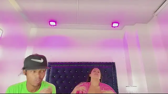 Cristal and luke online show from 11, 4, 2026