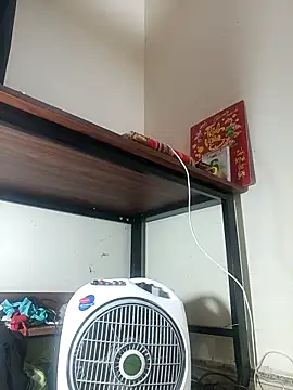 Lyna sexy24 online show from 6, 4, 2026