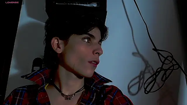 lilithot23 online show from 15, 1, 2026