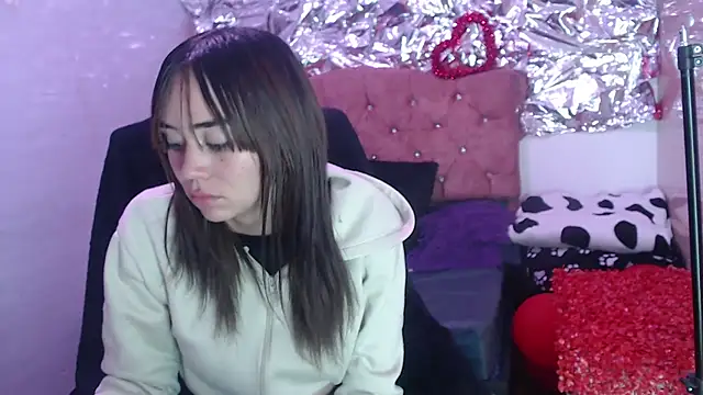 Snapshot of sofiaspring chatting on 4, 3, 2026 sofiaspring online show from 4, 3, 2026