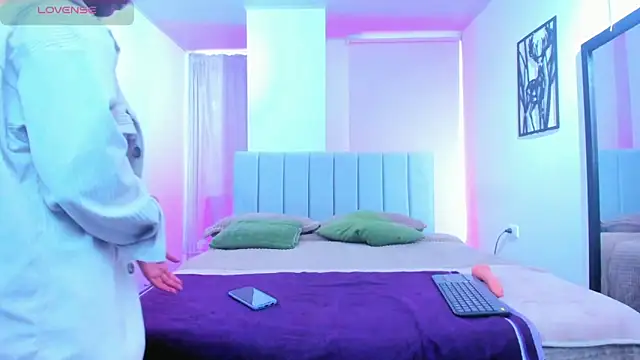 emily7  online show from 11, 2, 2026