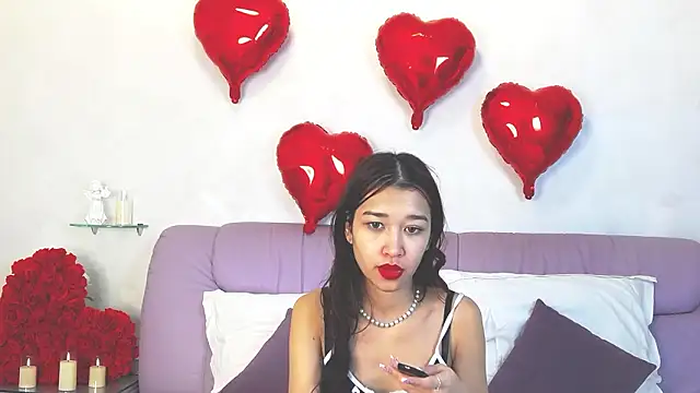 Snapshot of ChloeRosen chatting on 9, 2, 2026 ChloeRosen online show from 9, 2, 2026