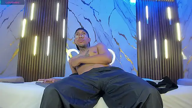 ThiagoBerry online show from 22, 2, 2026